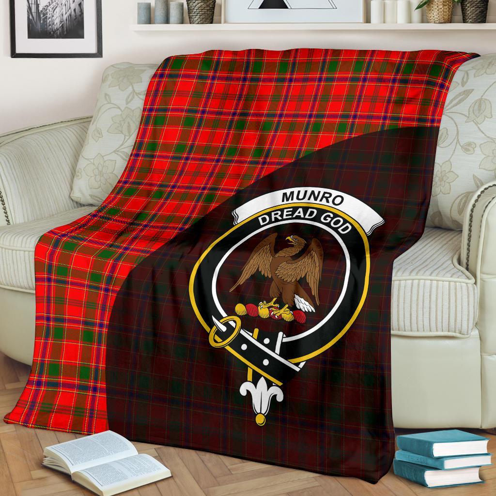 Munro Modern Tartan Crest Blanket Wave Style