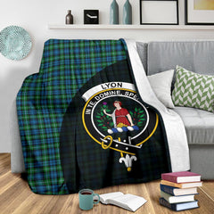 Lyon Tartan Crest Blanket Wave Style