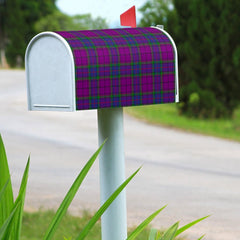 Wardlaw Modern Tartan Crest Mailbox