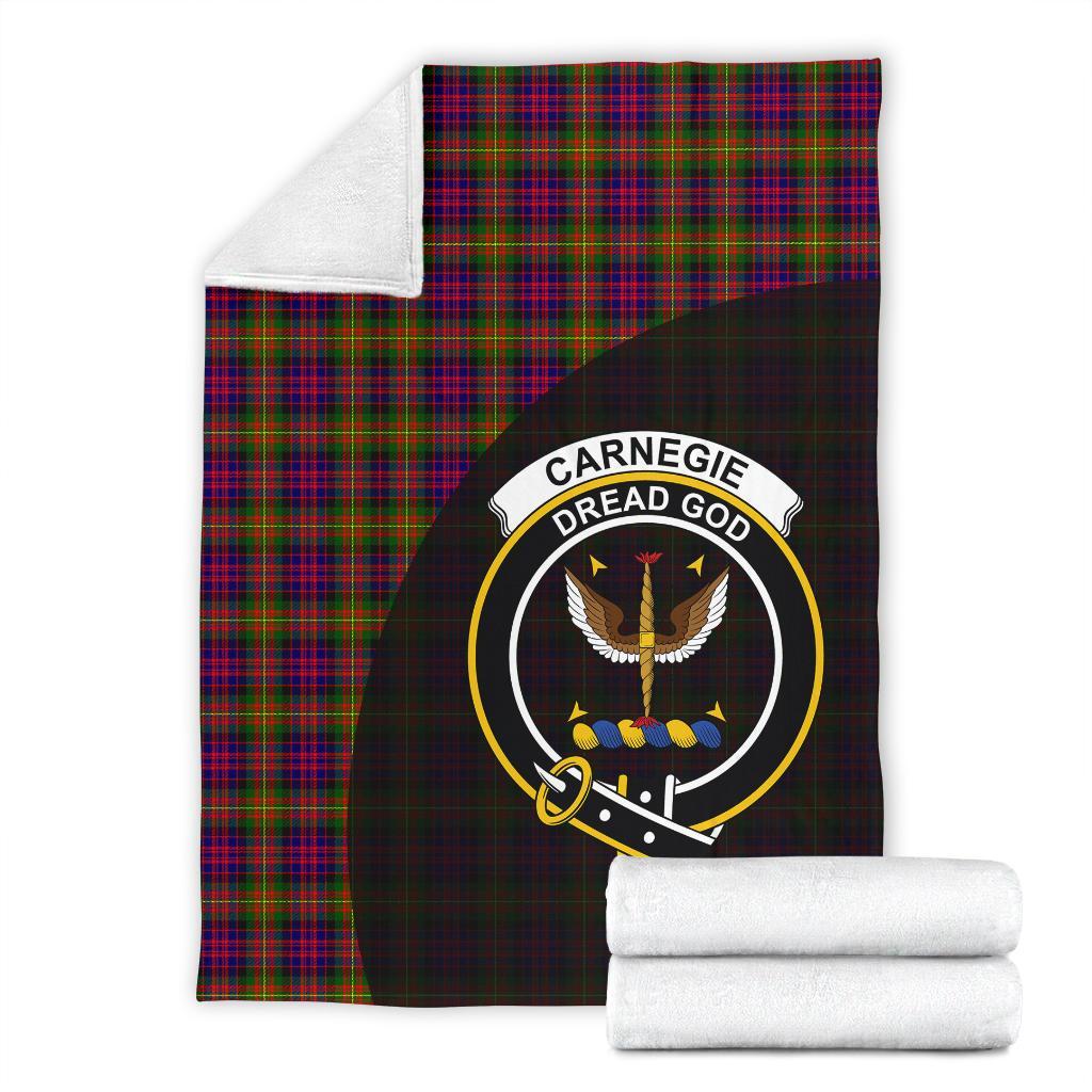 Carnegie Modern Tartan Crest Blanket Wave Style