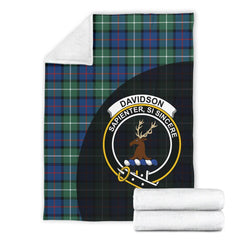 Davidson of Tulloch Tartan Crest Blanket Wave Style