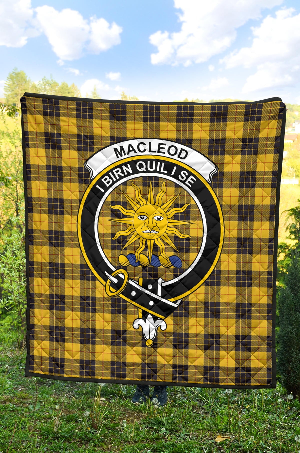 MacLeod of Lewis Ancient Family Tartan Crest Quilt - SP