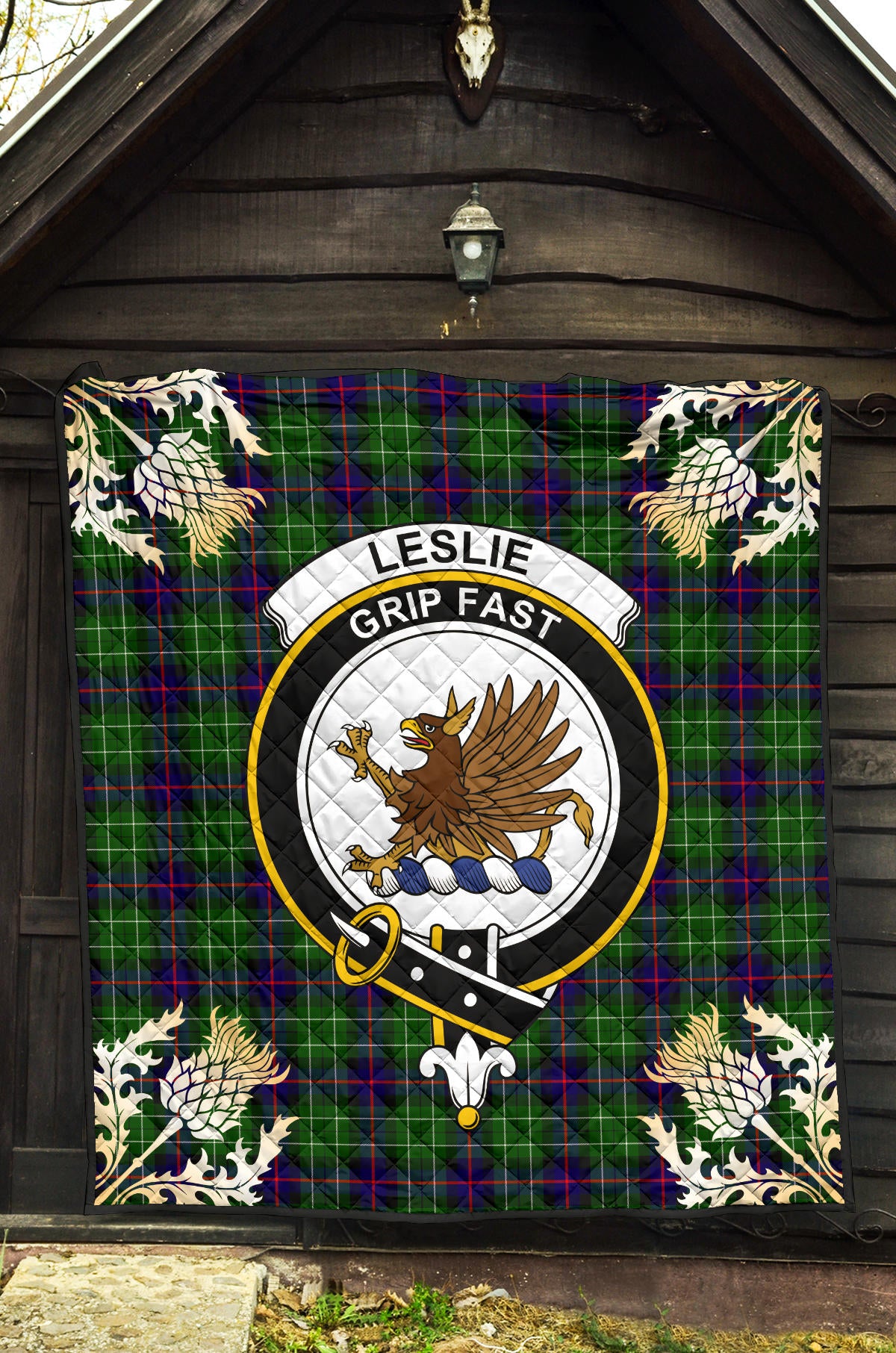 Leslie Hunting Tartan Crest Premium Quilt - Gold Thistle Style - SP