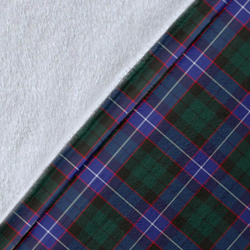 Hunter Modern Tartan Crest Blanket - 3 Sizes