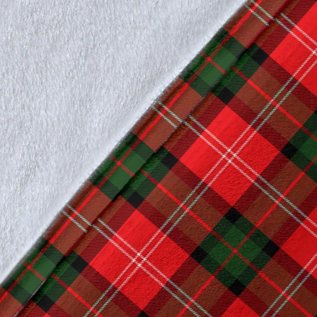 Nesbitt Modern Tartan Crest Blanket Wave Style