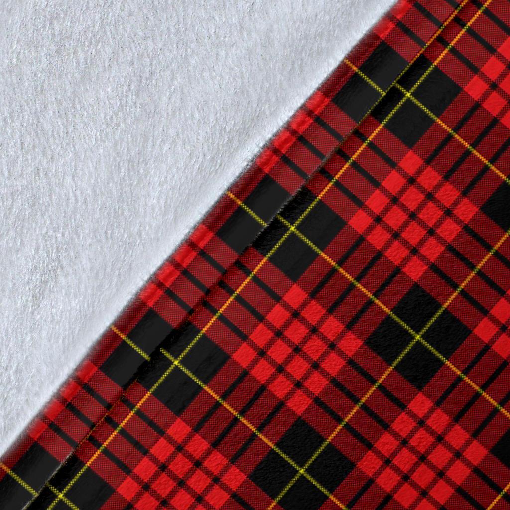 MacQueen Modern Tartan Crest Blanket Wave Style