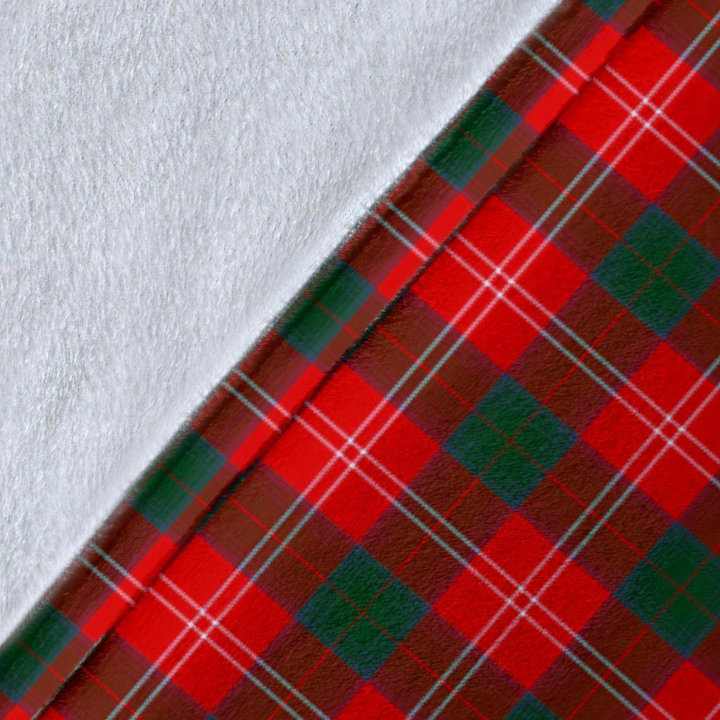Chisholm Modern Tartan Crest Blanket Wave Style