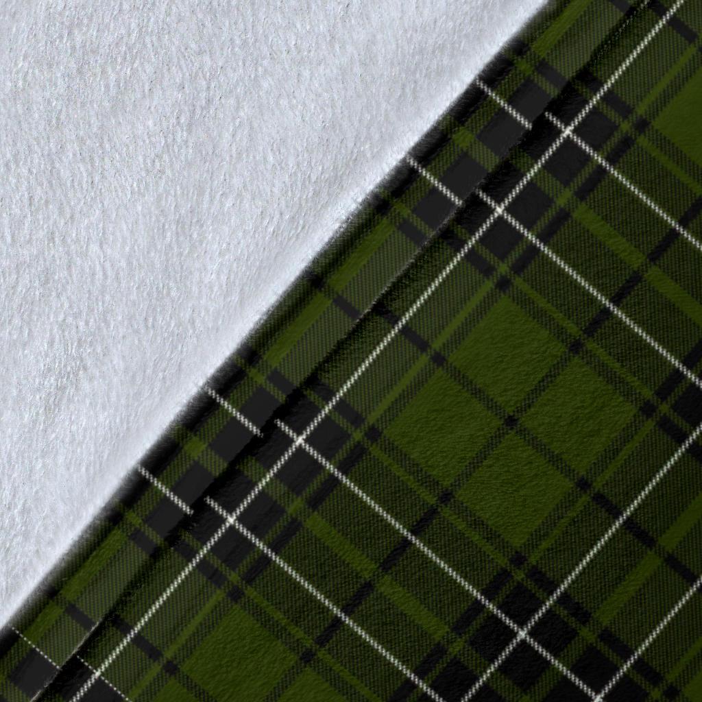 MacLean Hunting Tartan Crest Blanket Wave Style