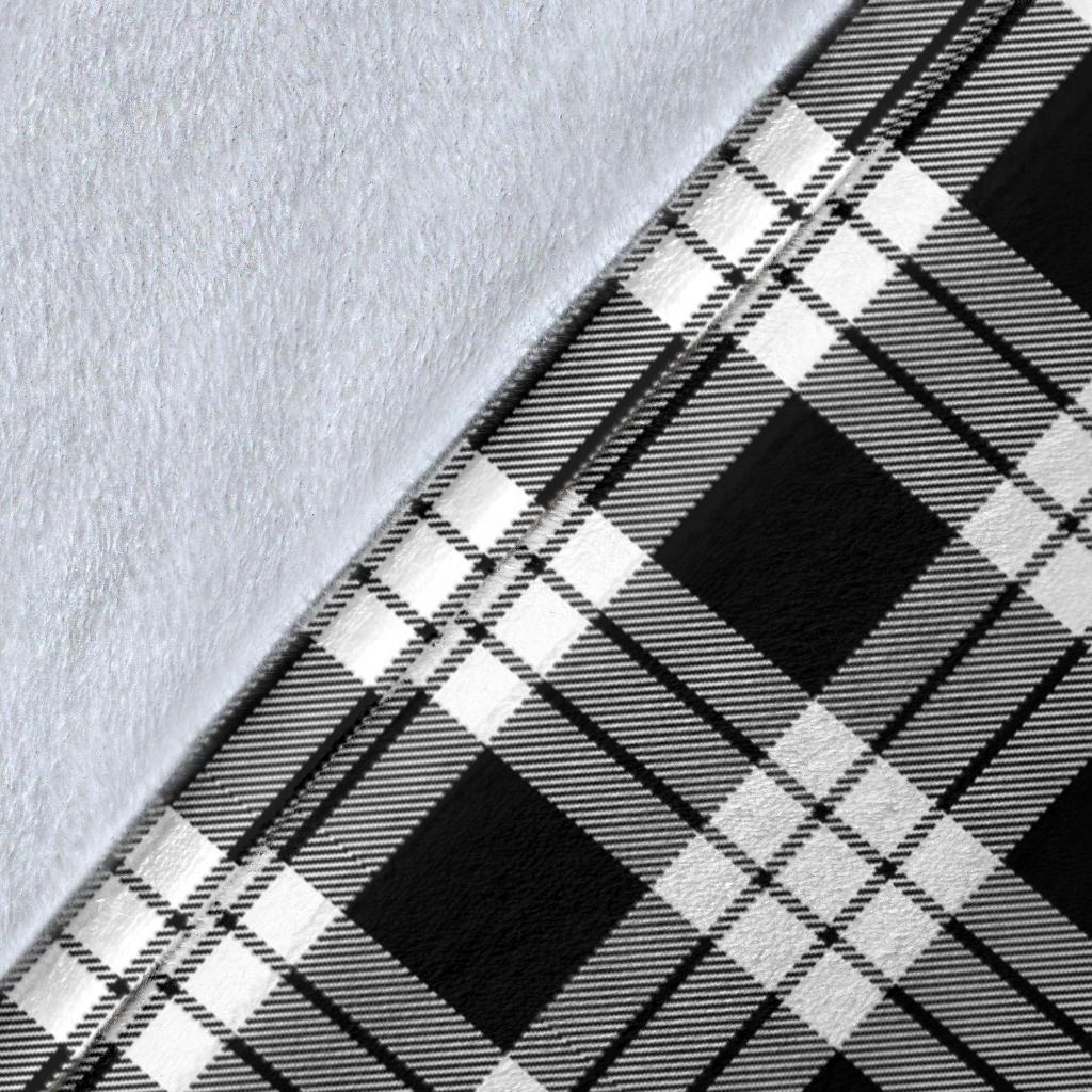 MacFarlane Black & White Tartan Crest Blanket Wave Style