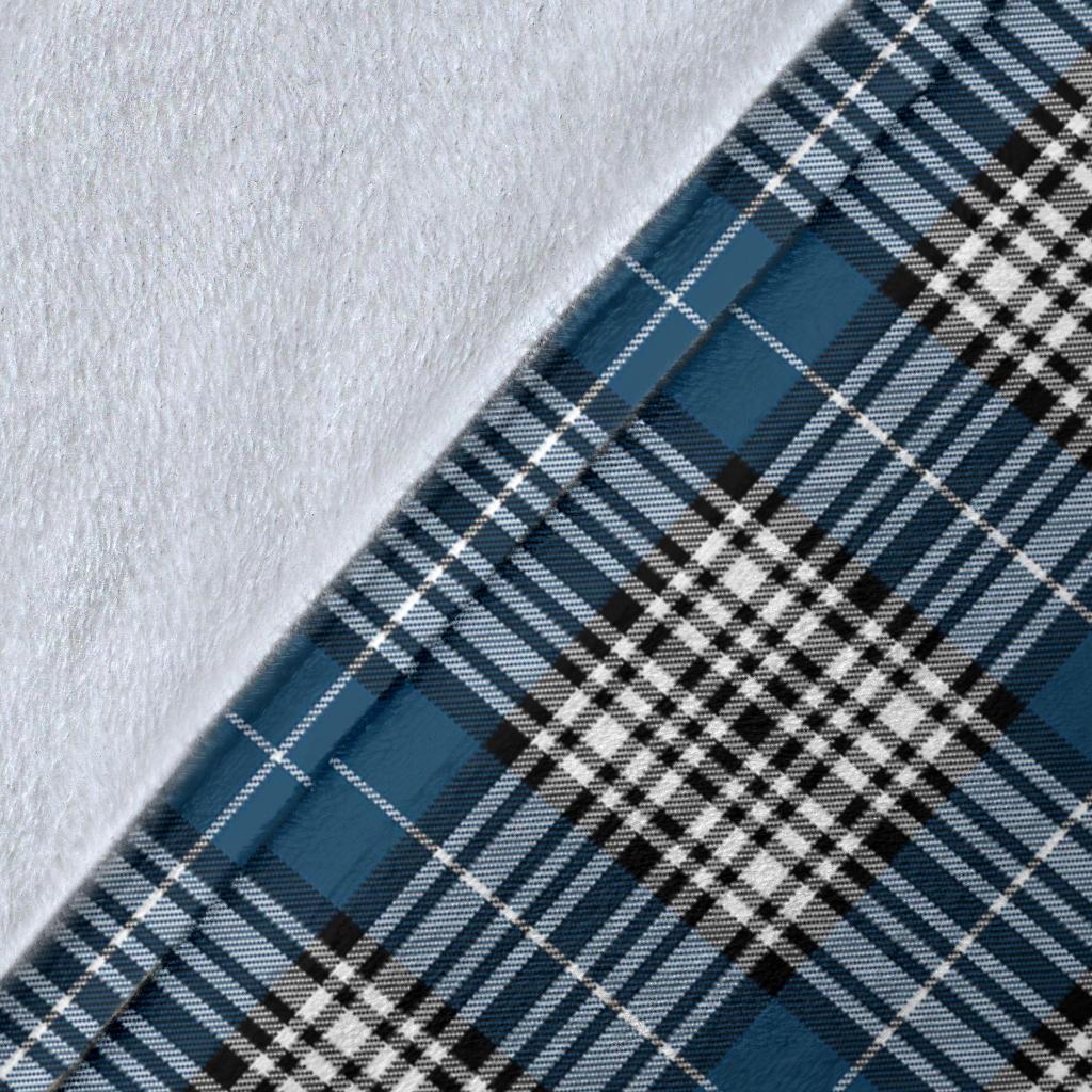 Napier Modern Tartan Crest Blanket Wave Style