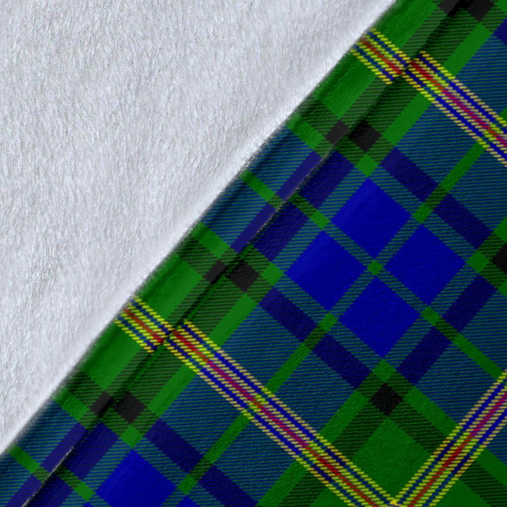 Maitland Tartan Crest Blanket Wave Style