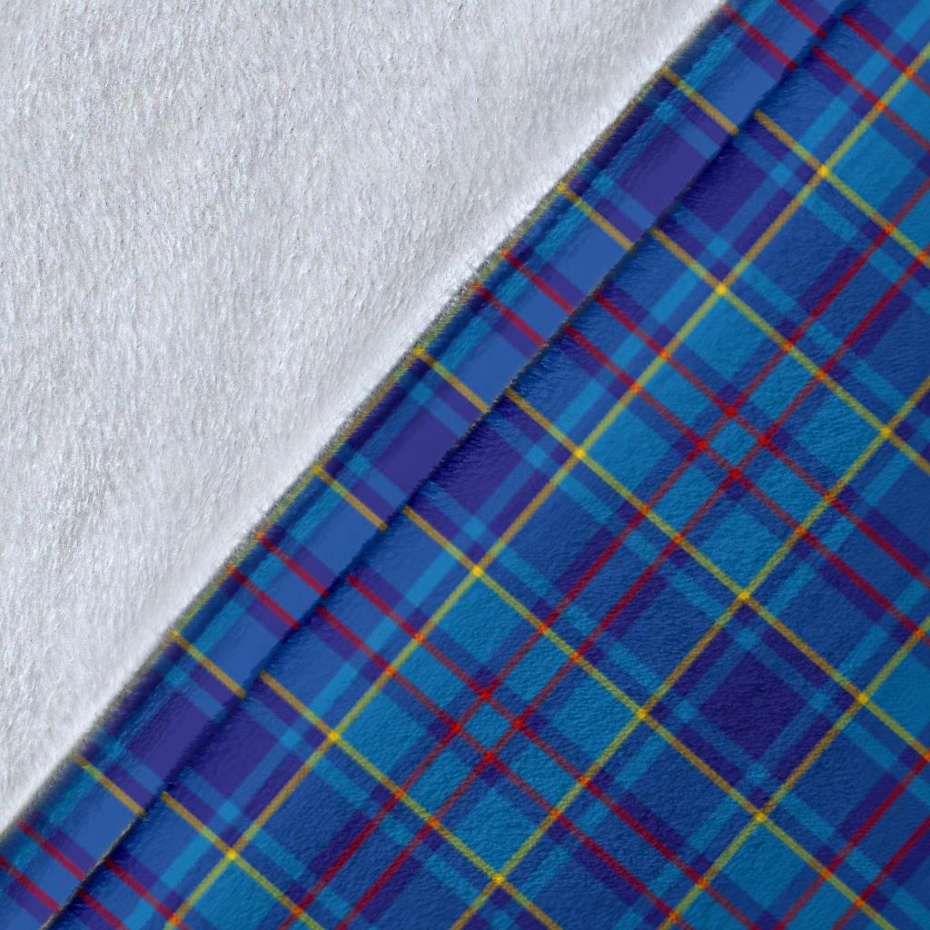 Mercer Modern Tartan Crest Blanket Wave Style