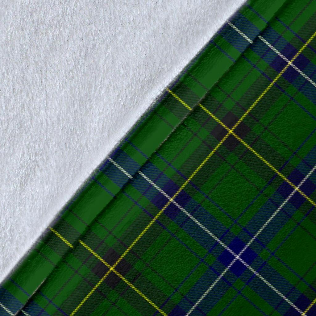 Henderson Modern Tartan Crest Blanket Wave Style