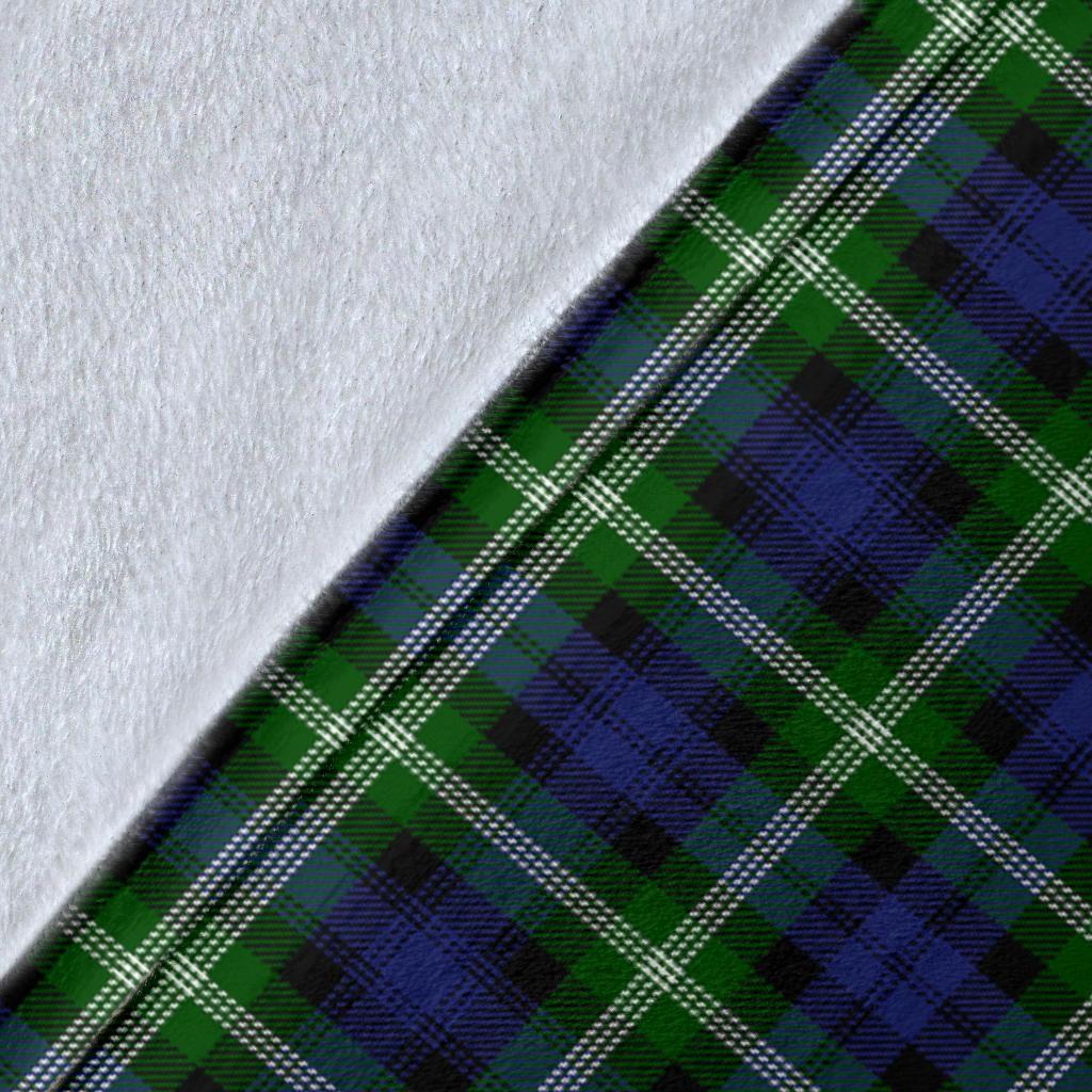 Baillie Modern Tartan Crest Blanket Wave Style