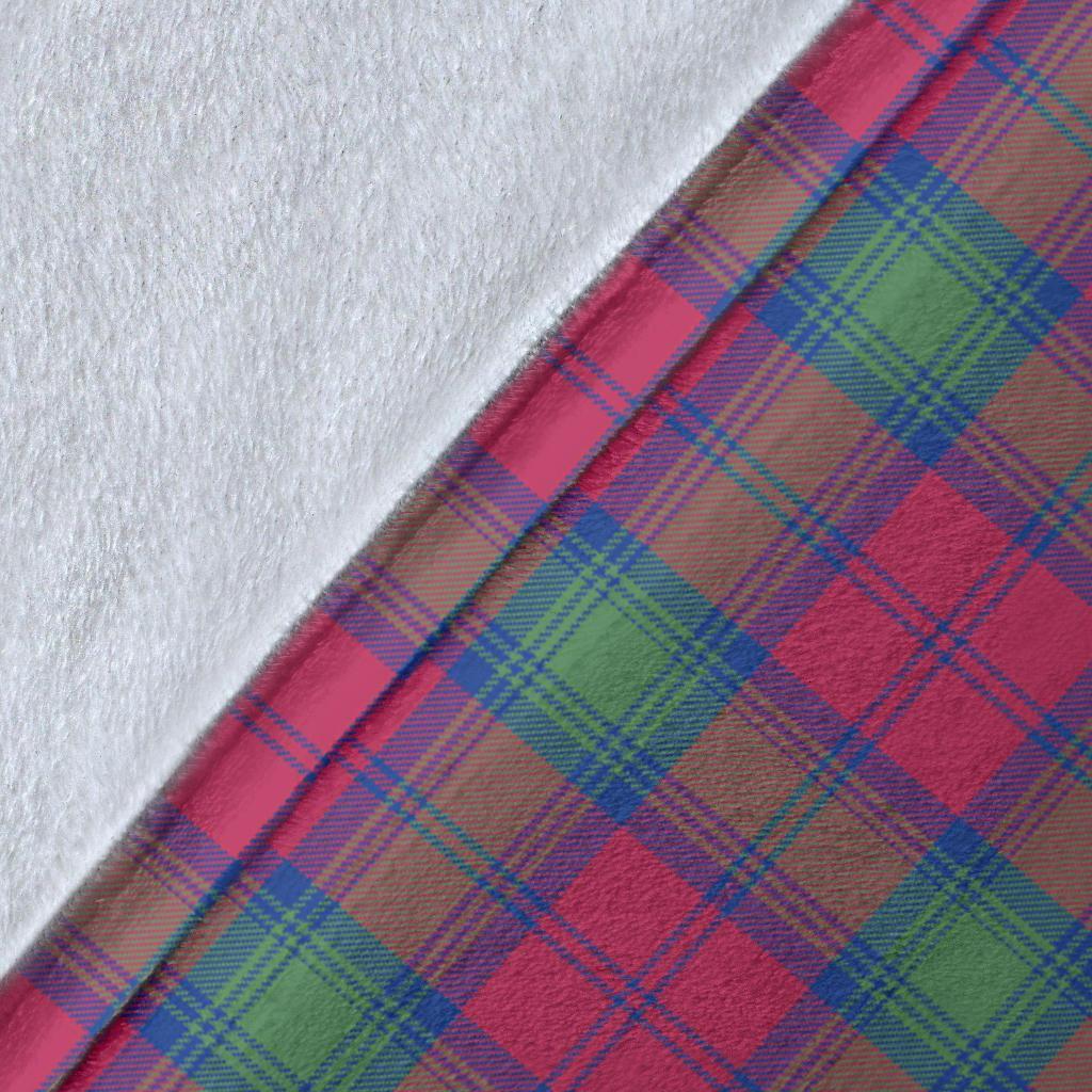 Lindsay Ancient Tartan Crest Blanket Wave Style