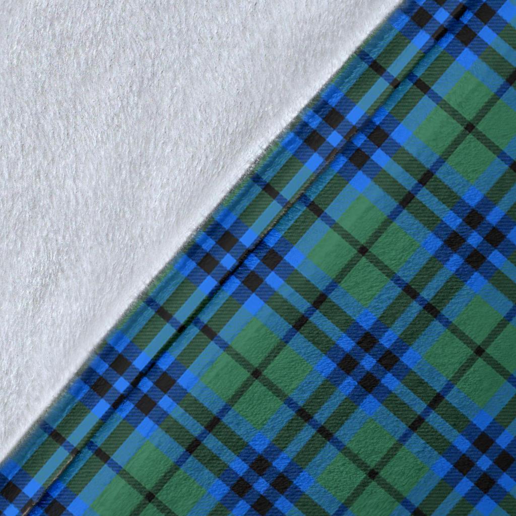 Falconer Tartan Crest Blanket Wave Style