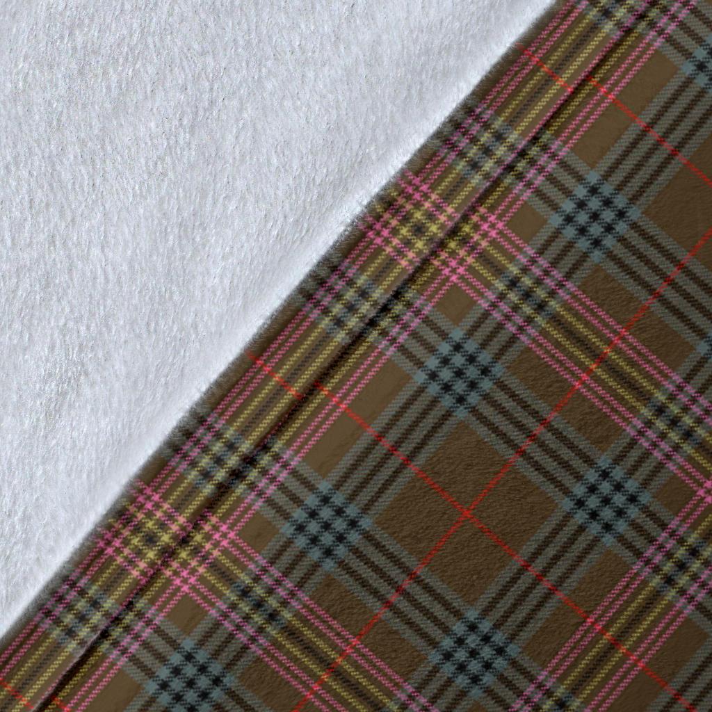 Kennedy Weathered Tartan Crest Blanket Wave Style