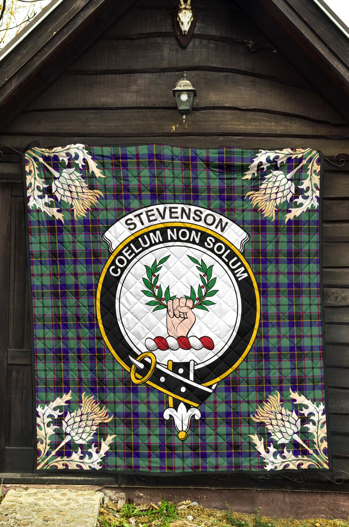 Stevenson Tartan Crest Premium Quilt - Gold Thistle Style SP