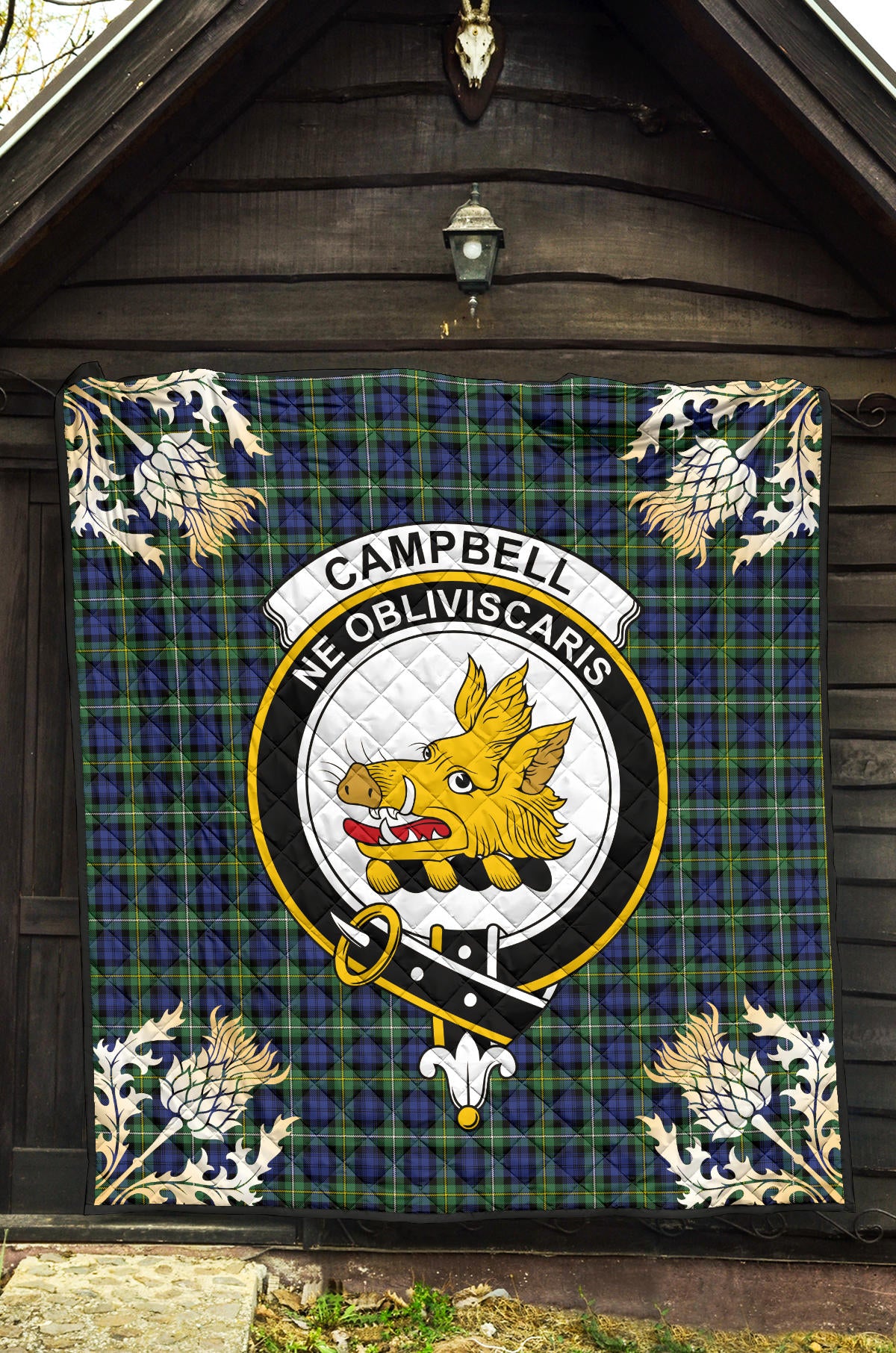Campbell Argyll Ancient Tartan Crest Premium Quilt - Gold Thistle Style - SP