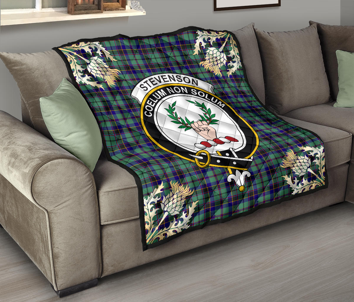 Stevenson Tartan Crest Premium Quilt - Gold Thistle Style SP